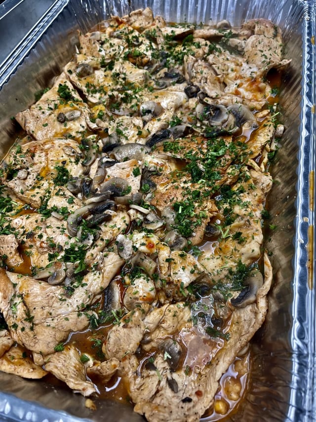 FULL TRAY CHICKEN MARSALA C.