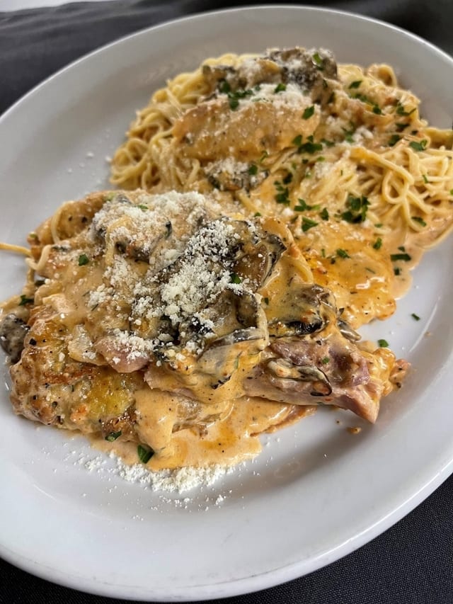 Chicken Portobello D.