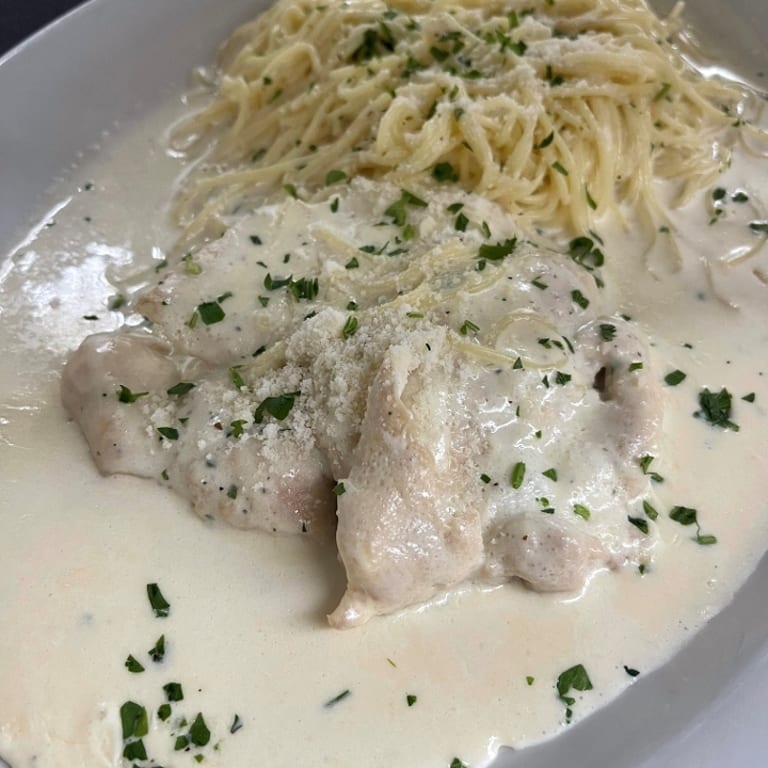 Delicious Chicken Alfredo