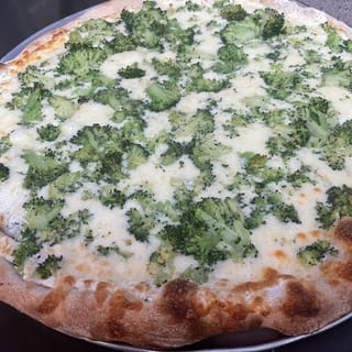 LARGE WHITE BROCCOLI