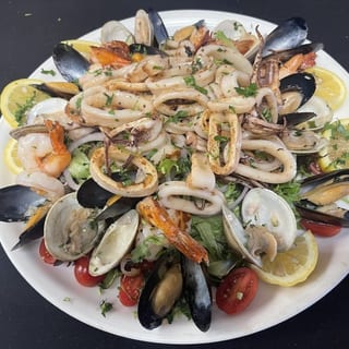 GRILLED SEAFOOD SALAD (NEW)