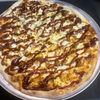 LARGE BARBEQUE CHICKEN PIZZA