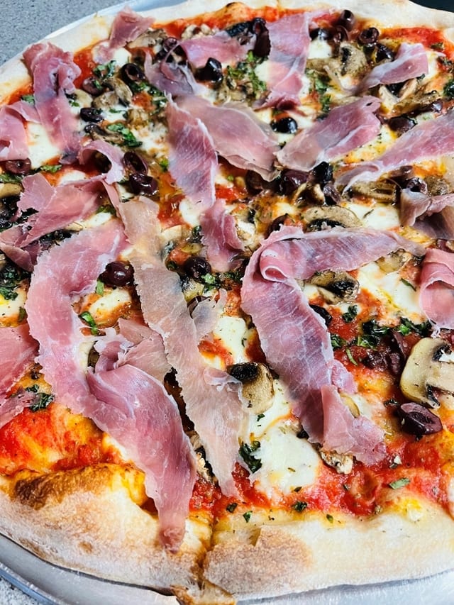 16" Large Capricciosa.