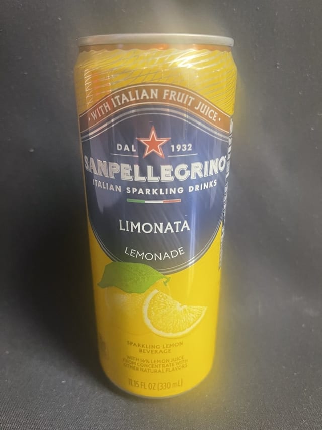 Limonata San Pellegrino.