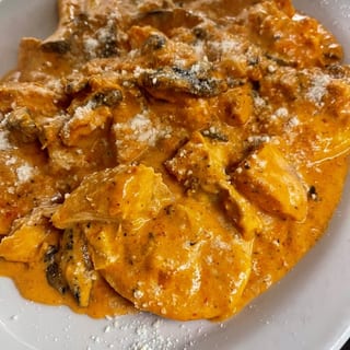 CHEESE RAVIOLI AL SALMON D