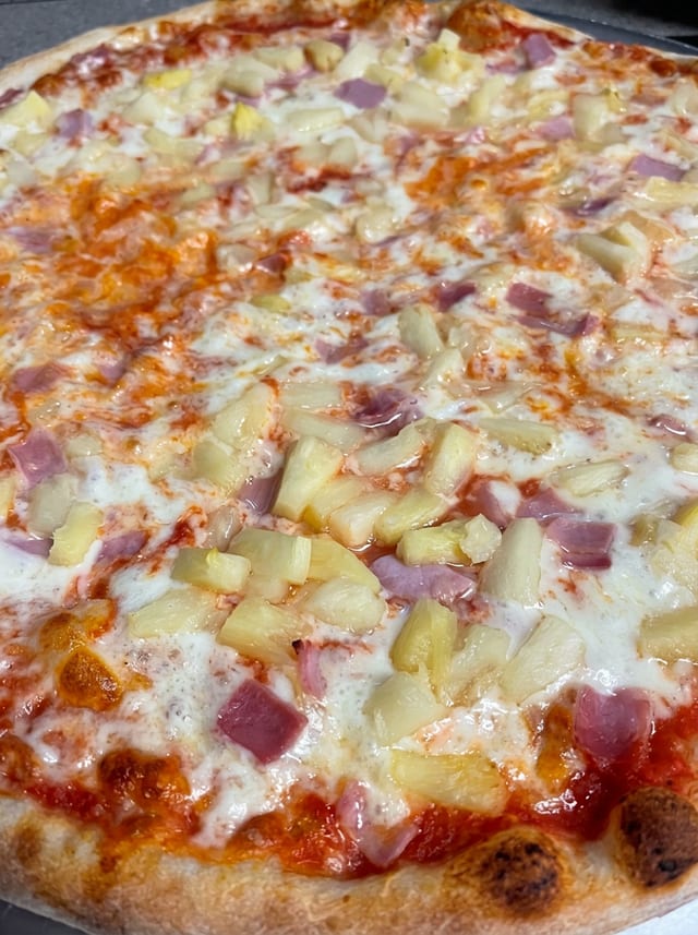 Large Hawaiian.